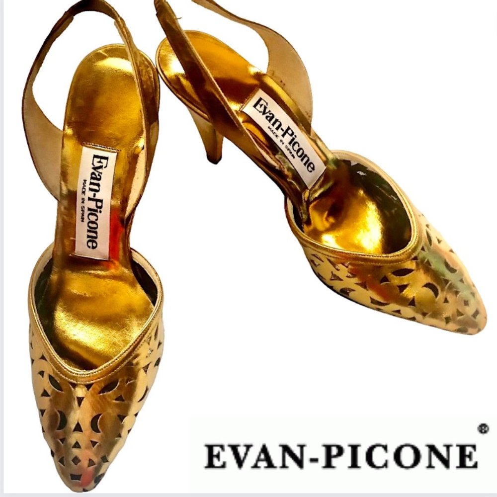 NWOT Vintage Evan Picone Gold 3" Heels with box Size 6
